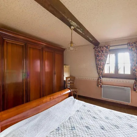 Snug Holiday In The Heart Of Bresle Valley With Garden Сasa de vacaciones